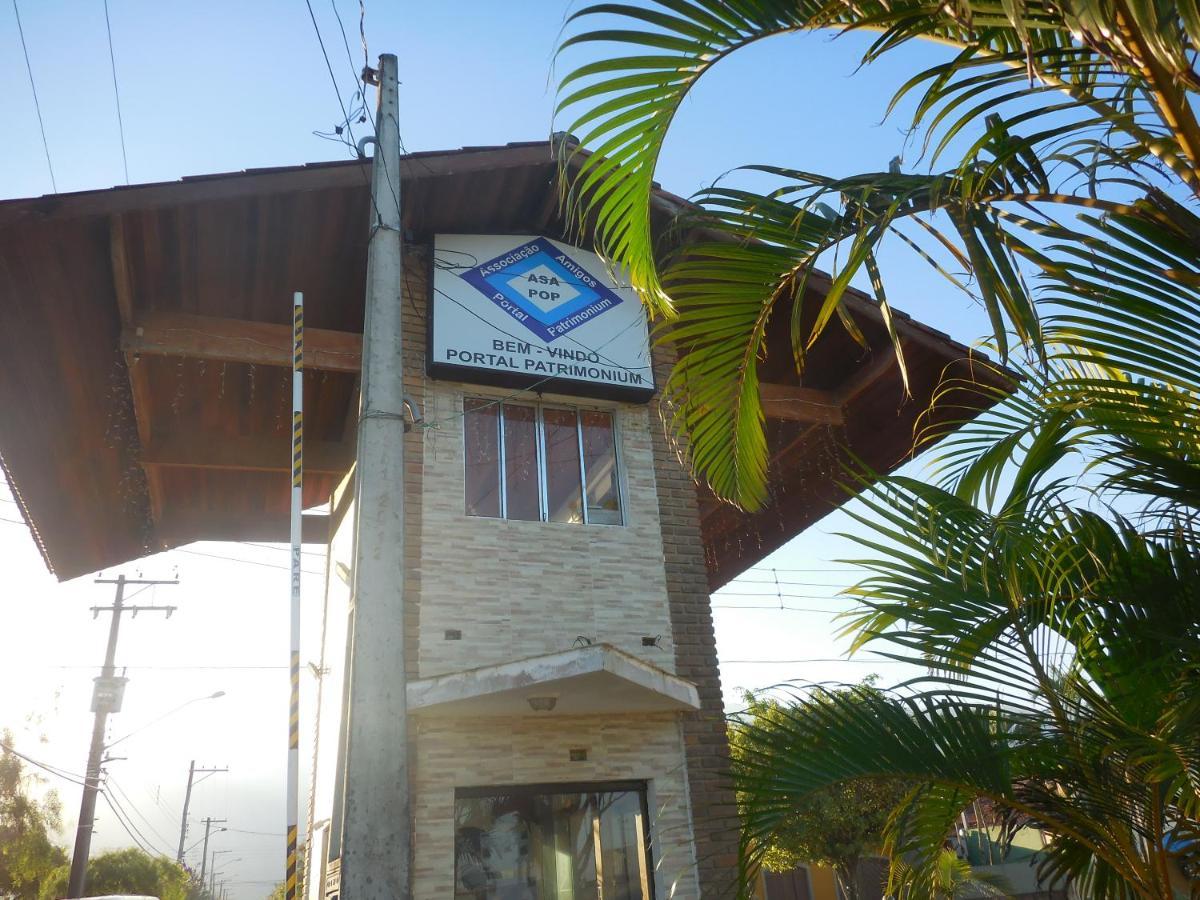Sobrado Com Piscina Em Condomino Fechado A 150 M Da Praia คารากัวตาตูบา ภายนอก รูปภาพ